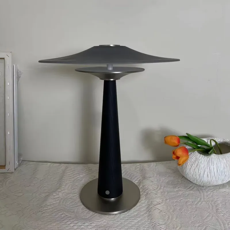 Lámpara de Escritorio de Diseñ - Solar Lamp reseña y precio